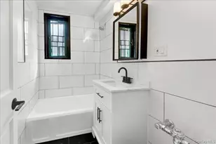 1569 Metropolitan Ave, Bronx, NY 10462 - Photo 4