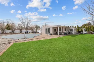 10 Heather Ct, Centereach, NY 11720 - Photo 32