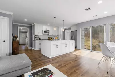 111 Spier Road, Scarsdale, NY 10583 - Photo 16