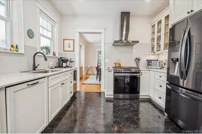 36 Grand Avenue #2, Scarsdale, NY 10583 - Photo 8