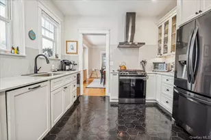 36 Grand Ave, Scarsdale, NY 10583 - Photo 8