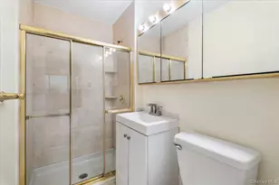 356 Central Park Ave, Scarsdale, NY 10583 - Photo 16