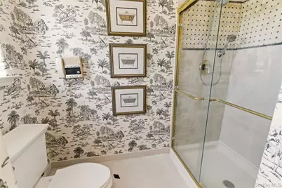 171 Hamlet Drive, Mount Sinai, NY 11766 - Photo 22