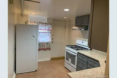 11433 204th Street, Saint Albans, NY 11412 - Photo 4