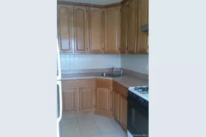11433 204th Street, Saint Albans, NY 11412 - Photo 10