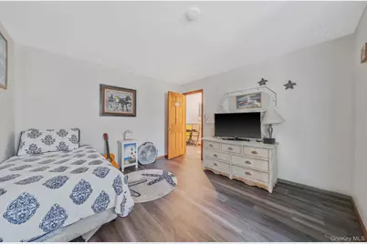 5 Ocean View Avenue, Southampton, NY 11968 - Photo 36