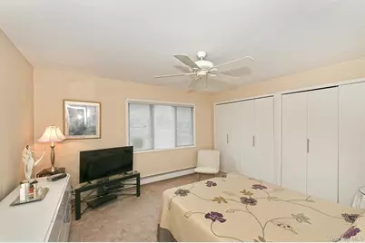 38 Moss Lane, Levittown, NY 11756 - Photo 12