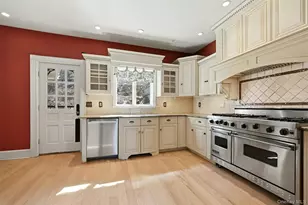 117 Liberty Ave, Port Jefferson, NY 11777 - Photo 14