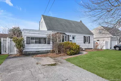 120 W 19th Street, Deer Park, NY 11729 - Photo 24