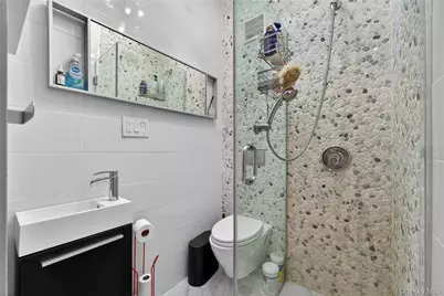 2033 Hering Avenue, Bronx, NY 10461 - Photo 30