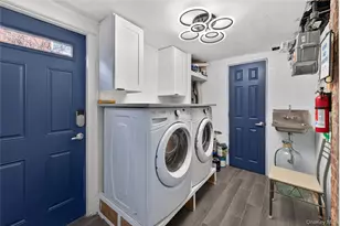 2033 Hering Ave, Bronx, NY 10461 - Photo 32