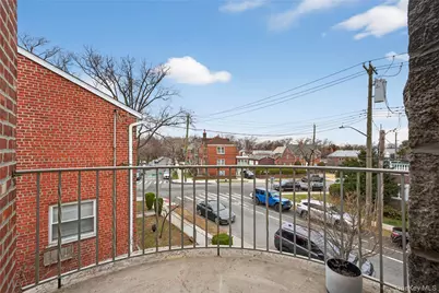 2033 Hering Avenue, Bronx, NY 10461 - Photo 34