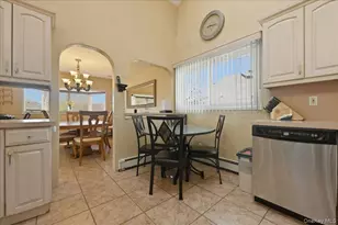 1600 Milburn Ct, Wantagh, NY 11793 - Photo 10