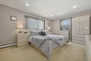 1600 Milburn Ct, Wantagh, NY 11793 - Photo 14