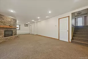 1600 Milburn Ct, Wantagh, NY 11793 - Photo 22