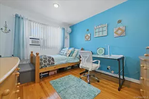 1600 Milburn Ct, Wantagh, NY 11793 - Photo 18
