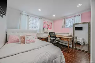 34 Secatogue Ln E, West Islip, NY 11795 - Photo 34