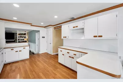 30 County Line Road, Farmingdale, NY 11735 - Photo 12