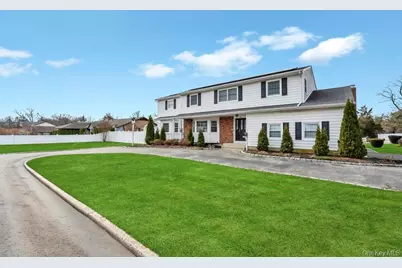 30 County Line Road, Farmingdale, NY 11735 - Photo 4