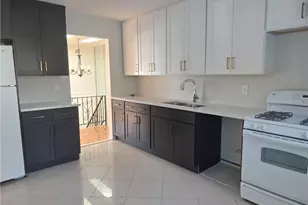 5 Suzie Dr, Spring Valley, NY 10977 - Photo 4