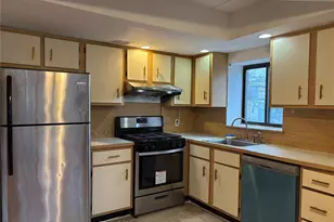 56-16 Seabury St, Elmhurst, NY 11373 - Photo 12