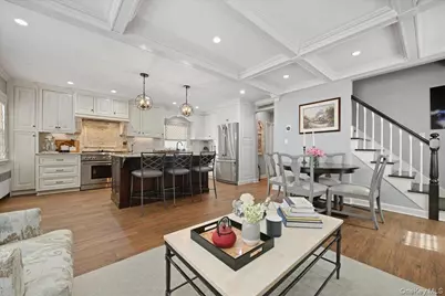 175 Locust Street, Floral Park, NY 11001 - Photo 4