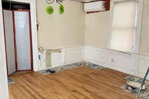 94-18 225th St, Queens Village, NY 11428 - Photo 6