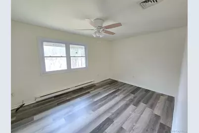 27 Peter Way, Kiamesha Lake, NY 12751 - Photo 10