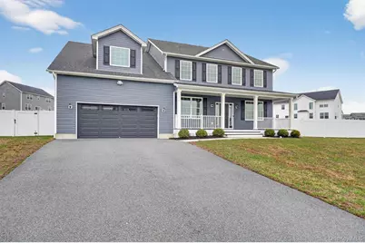 12 Kensington Lane, Poughkeepsie, NY 12603 - Photo 2