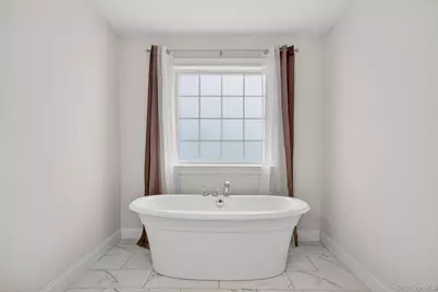 12 Kensington Lane, Poughkeepsie, NY 12603 - Photo 32