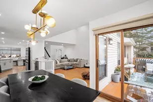 39 Chestnut Ln, Woodbury, NY 11797 - Photo 12