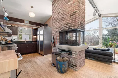 27 Atterbury Road, Southampton, NY 11968 - Photo 4