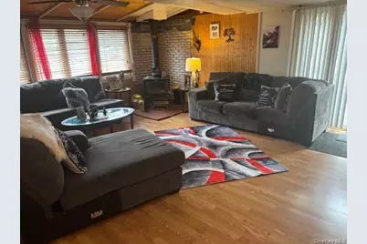 112 Priscilla Avenue, Riverhead, NY 11901 - Photo 6