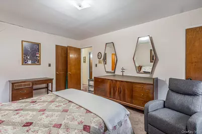 196-52 45th Drive, Flushing, NY 11358 - Photo 8