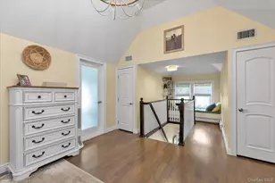 80 Skunks Misery Rd, Locust Valley, NY 11560 - Photo 18