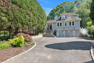 80 Skunks Misery Rd, Locust Valley, NY 11560 - Photo 4