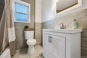 655 Joy Blvd, Baldwin, NY 11510 - Photo 12