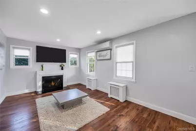 655 Joy Boulevard, Baldwin, NY 11510 - Photo 4