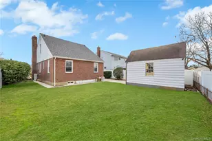 655 Joy Blvd, Baldwin, NY 11510 - Photo 16