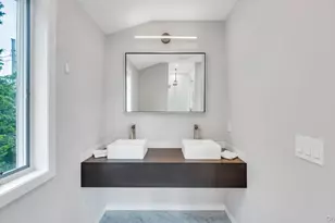 470 Windy Point Ln, Southold, NY 11971 - Photo 14