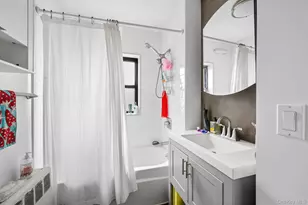 60-17 172nd St, Fresh Meadows, NY 11365 - Photo 16