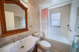 600 Astor St, Elmont, NY 11003 - Photo 18