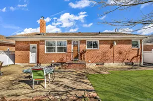 600 Astor St, Elmont, NY 11003 - Photo 36