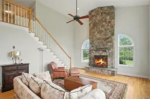 12 Brewster Ct, Washingtonville, NY 10992 - Photo 2