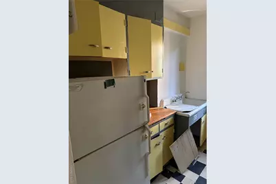 1560 Metropolitan Avenue #6A, Bronx, NY 10462 - Photo 1