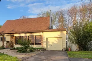 14 Wedgewood Dr, Goshen, NY 10924 - Photo 2