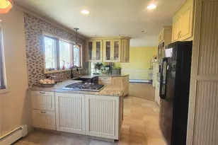 14 Wedgewood Dr, Goshen, NY 10924 - Photo 4