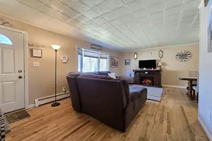 174 Shelby Ave, Holbrook, NY 11741 - Photo 6