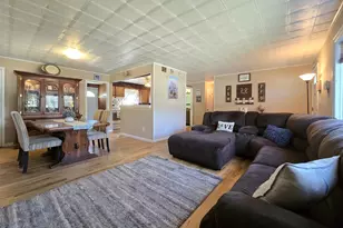 174 Shelby Ave, Holbrook, NY 11741 - Photo 8