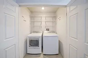 53 Spruce St, Central Islip, NY 11722 - Photo 16